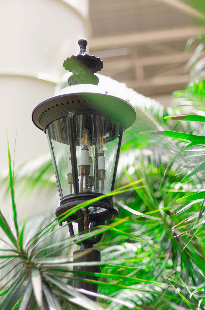 united states gray garden post lamp green
